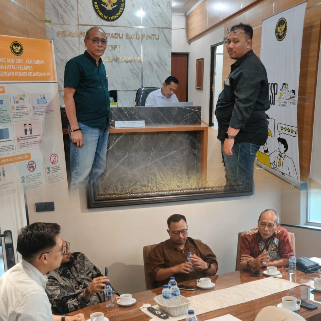 Merasa Belum Dapat Keadilan, Keluarga Korban Dugaan Perundungan di Banjarbaru Datangi DPR RI